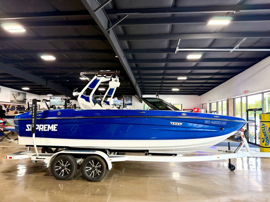 2022 Supreme S220, photo 3 of 18
